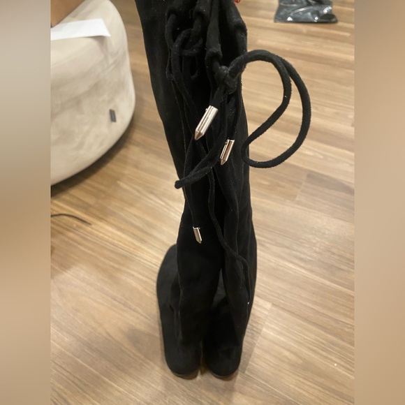 Marc Fisher knee high flat black boots suede size 9m I’ve the knee boots winter - Picture 4 of 6